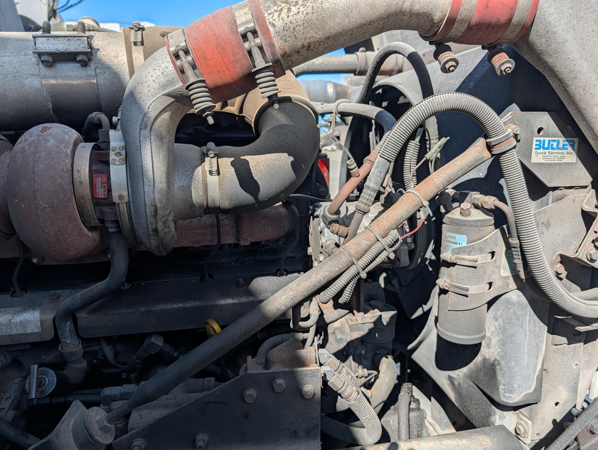 2003 MACK RD688S - Image 57