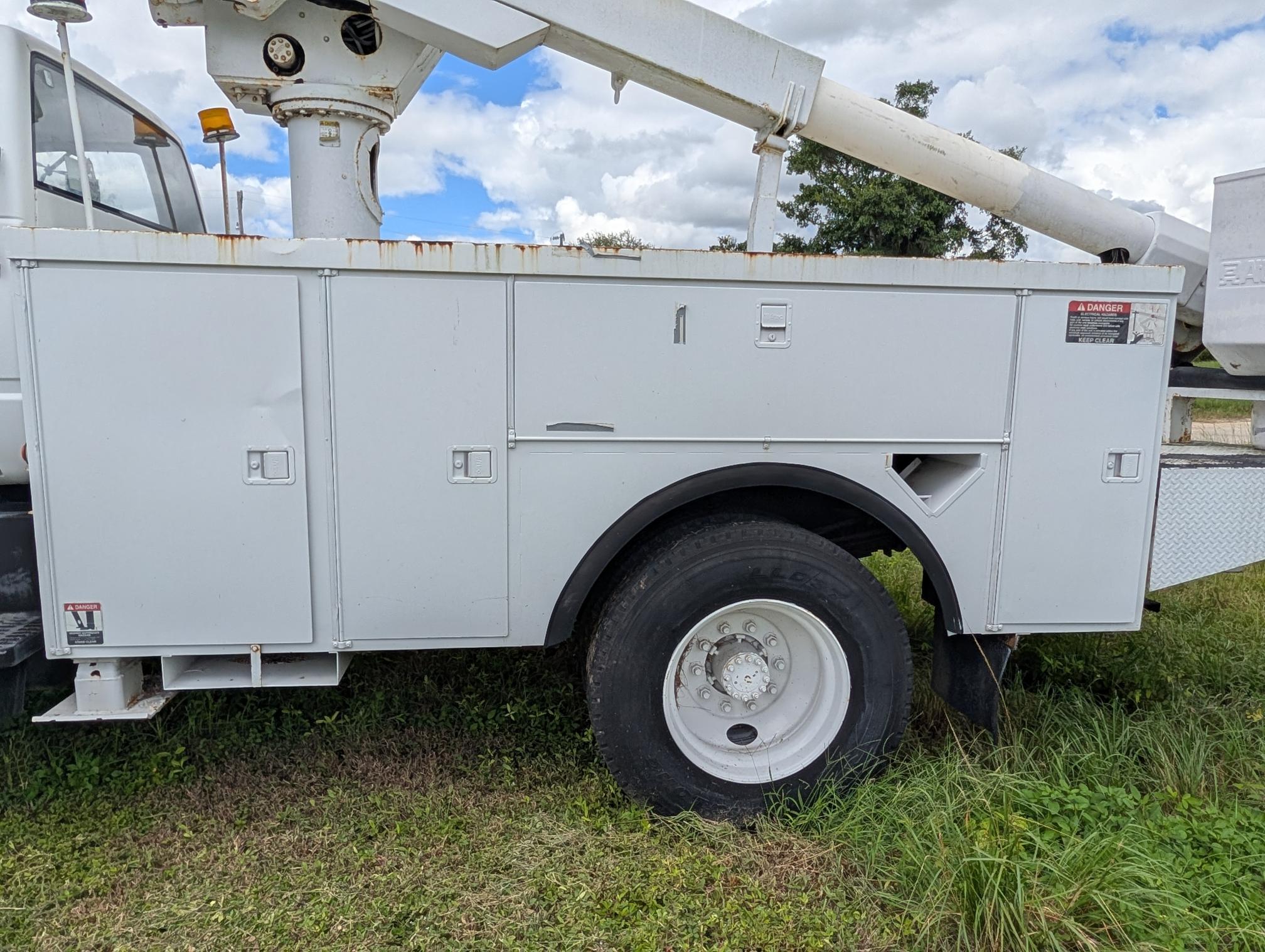 2000 GMC C7500 - view 4 of 48