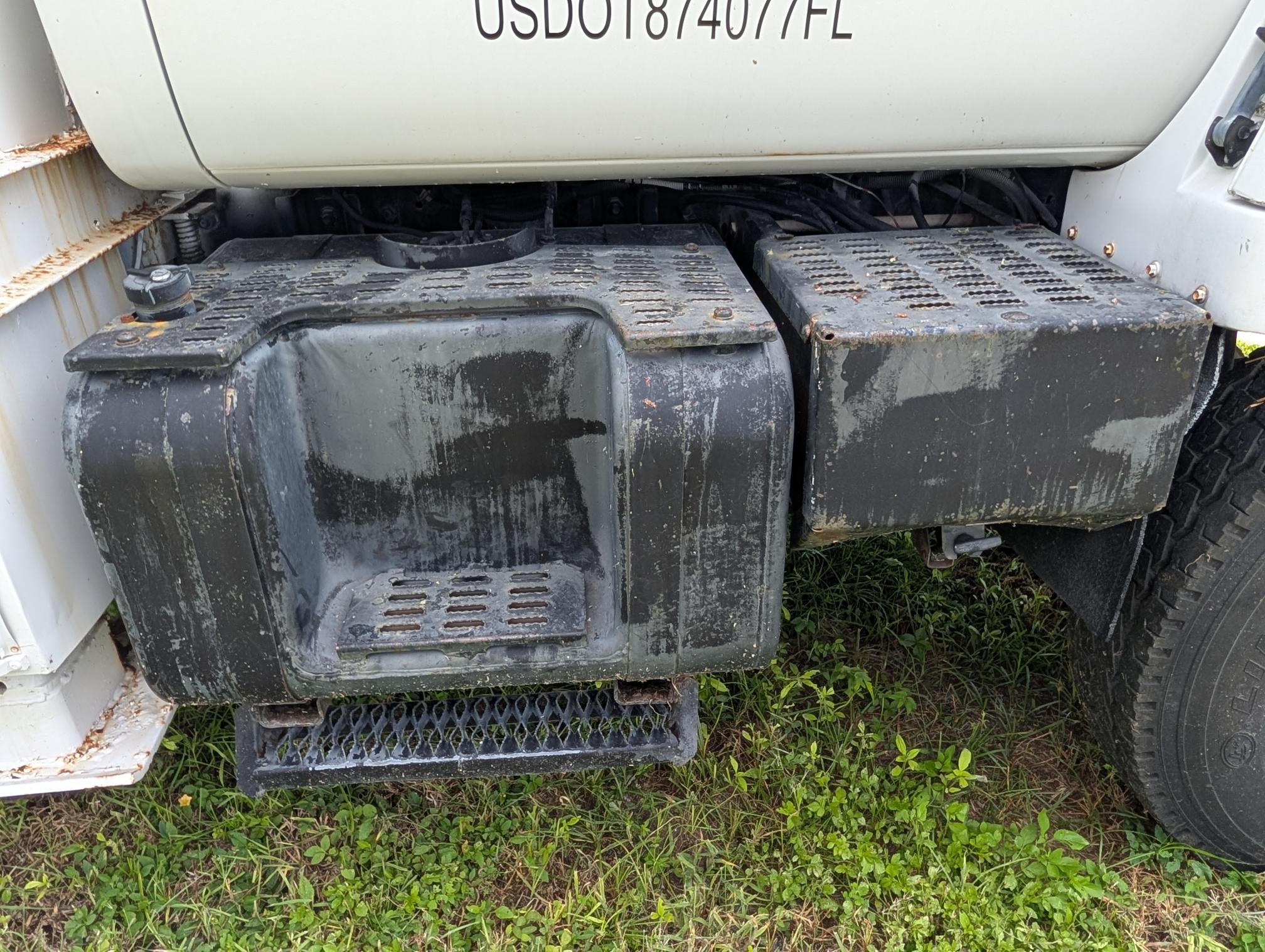 2000 GMC C7500 - Image 38