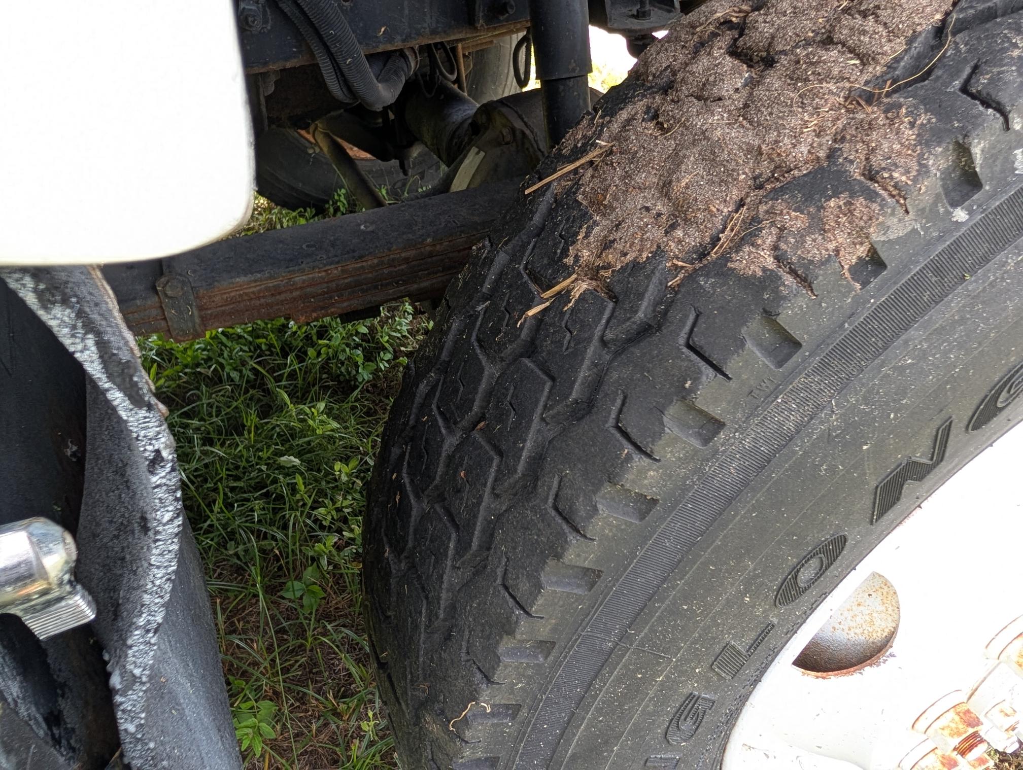 2000 GMC C7500 - Image 39