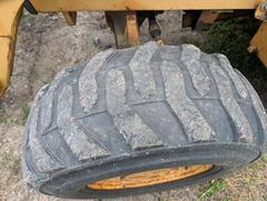 1995 CASE 570LXT - Image 9