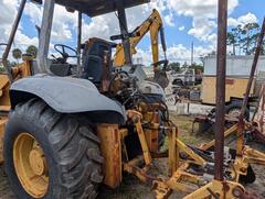 1995 CASE 570LXT - Image 2