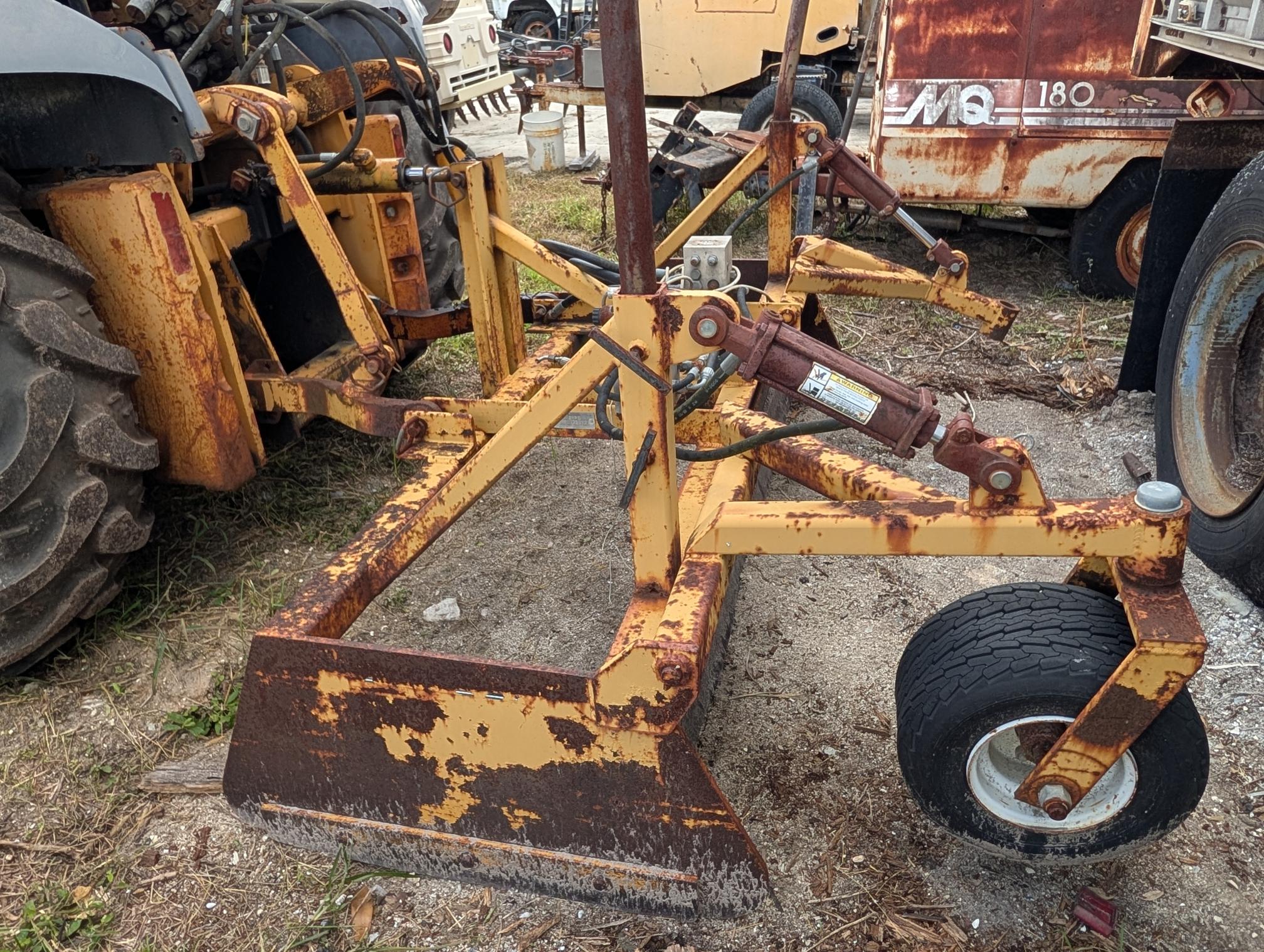 1995 CASE 570LXT - Image 3