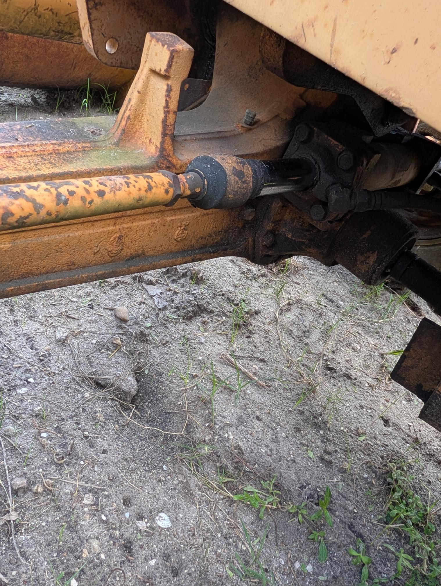 1995 CASE 570LXT - view 17 of 24