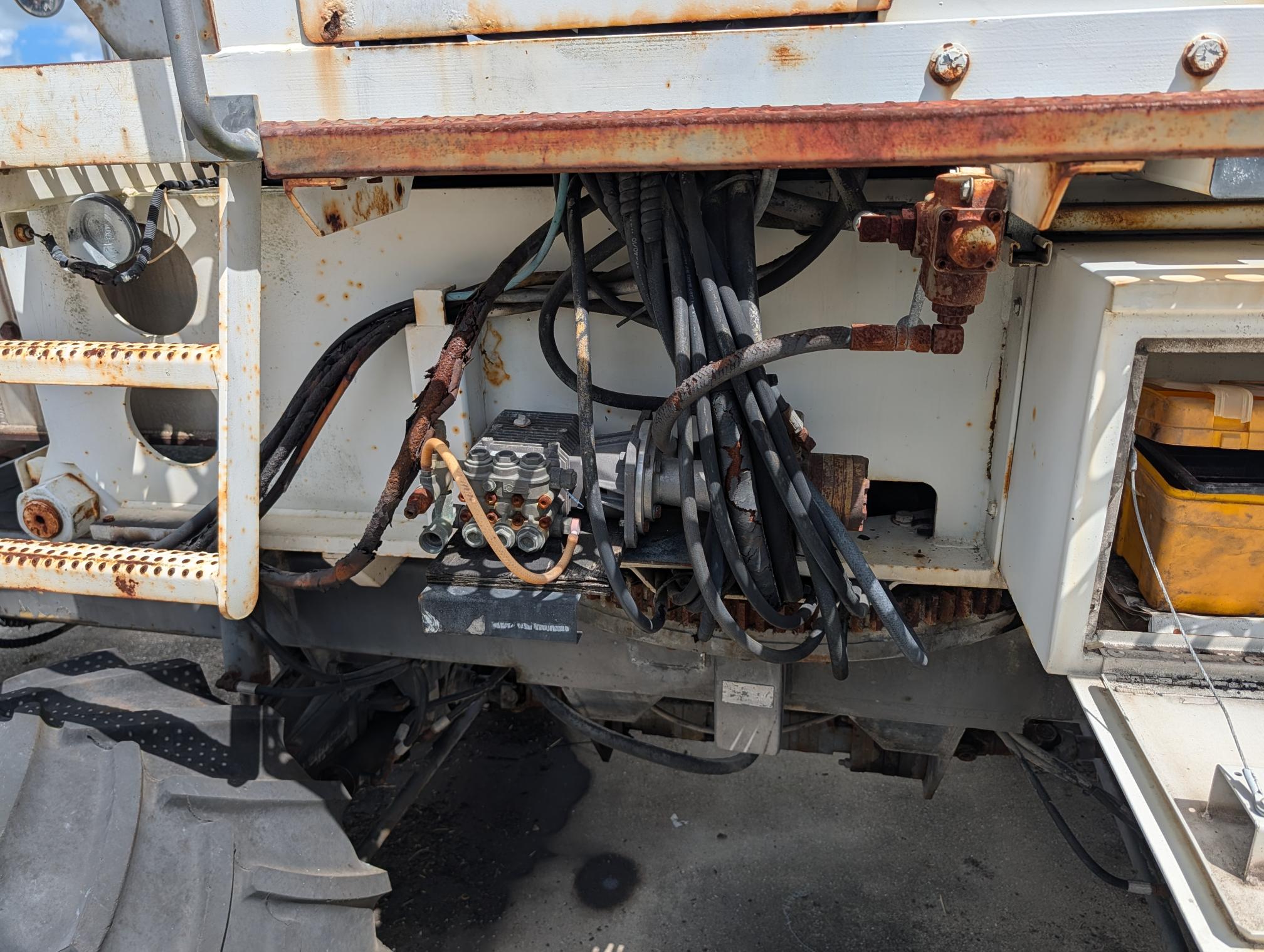 1999 SOMERO S-240 Laser Screed - Image 4