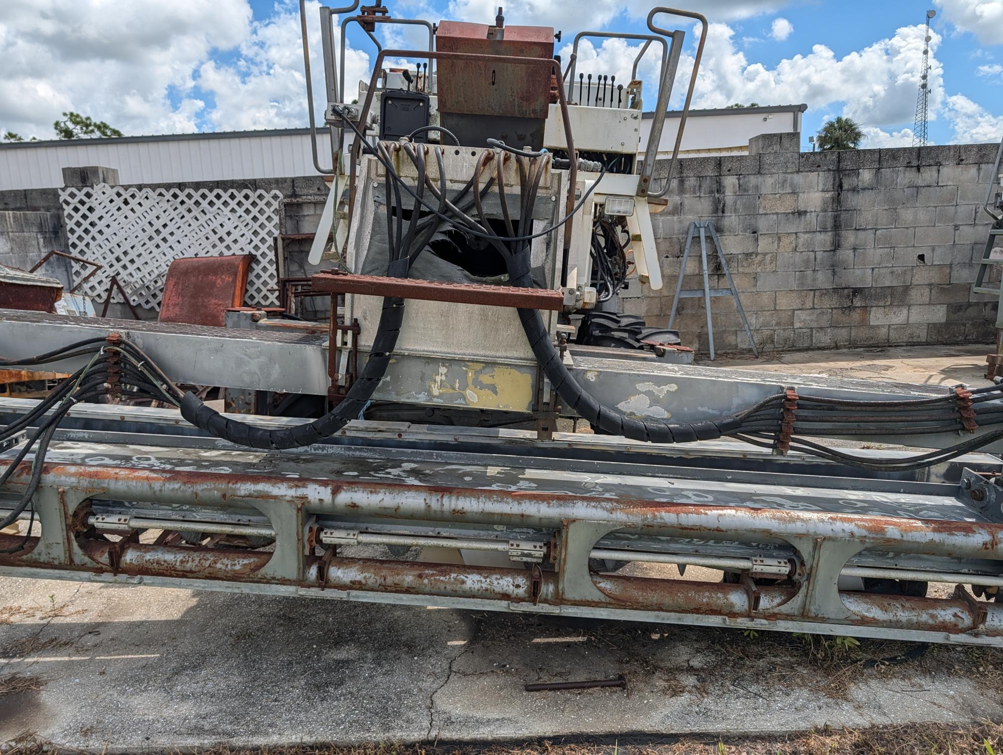 1999 SOMERO S-240 Laser Screed - Image 2