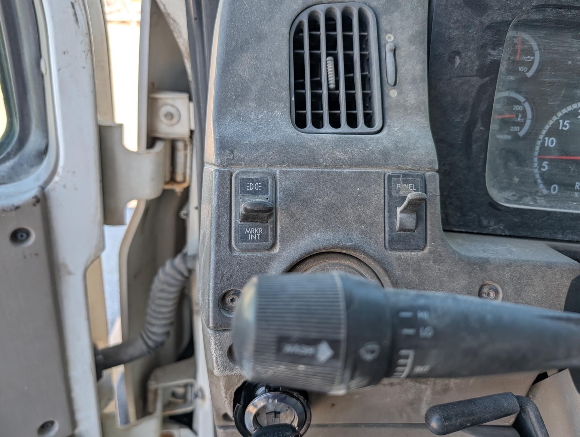 2007 STERLING L8500 - view 16 of 41