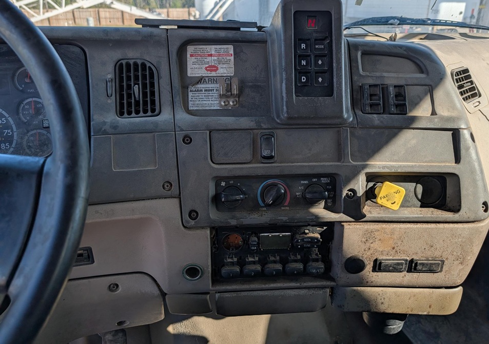 2007 STERLING L8500 - Image 20