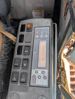 2006 KOBELCO SK330 LC - Image 11