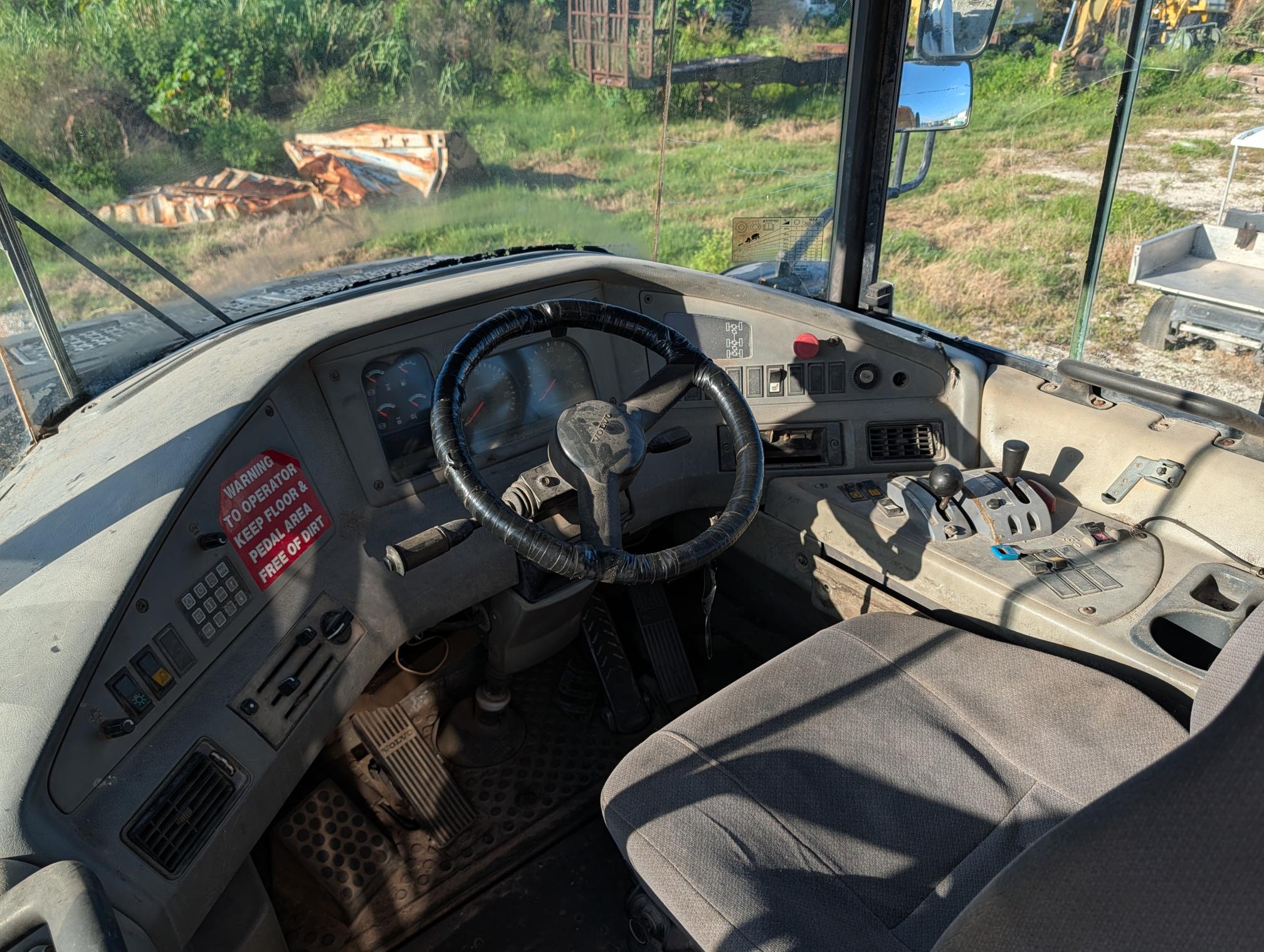 2005 VOLVO A25D - view 17 of 27