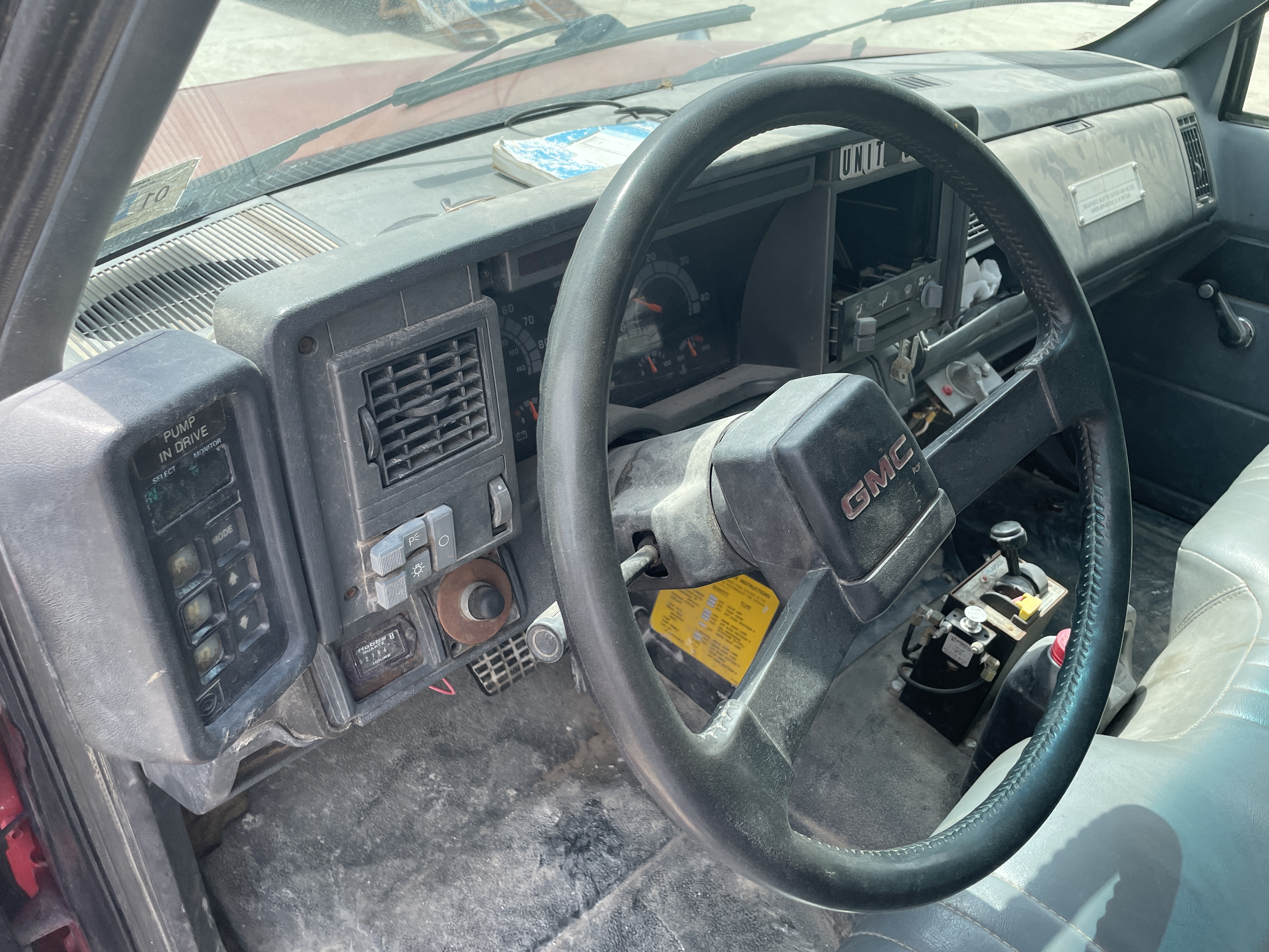 1995 GMC 7000 - view 13 of 27