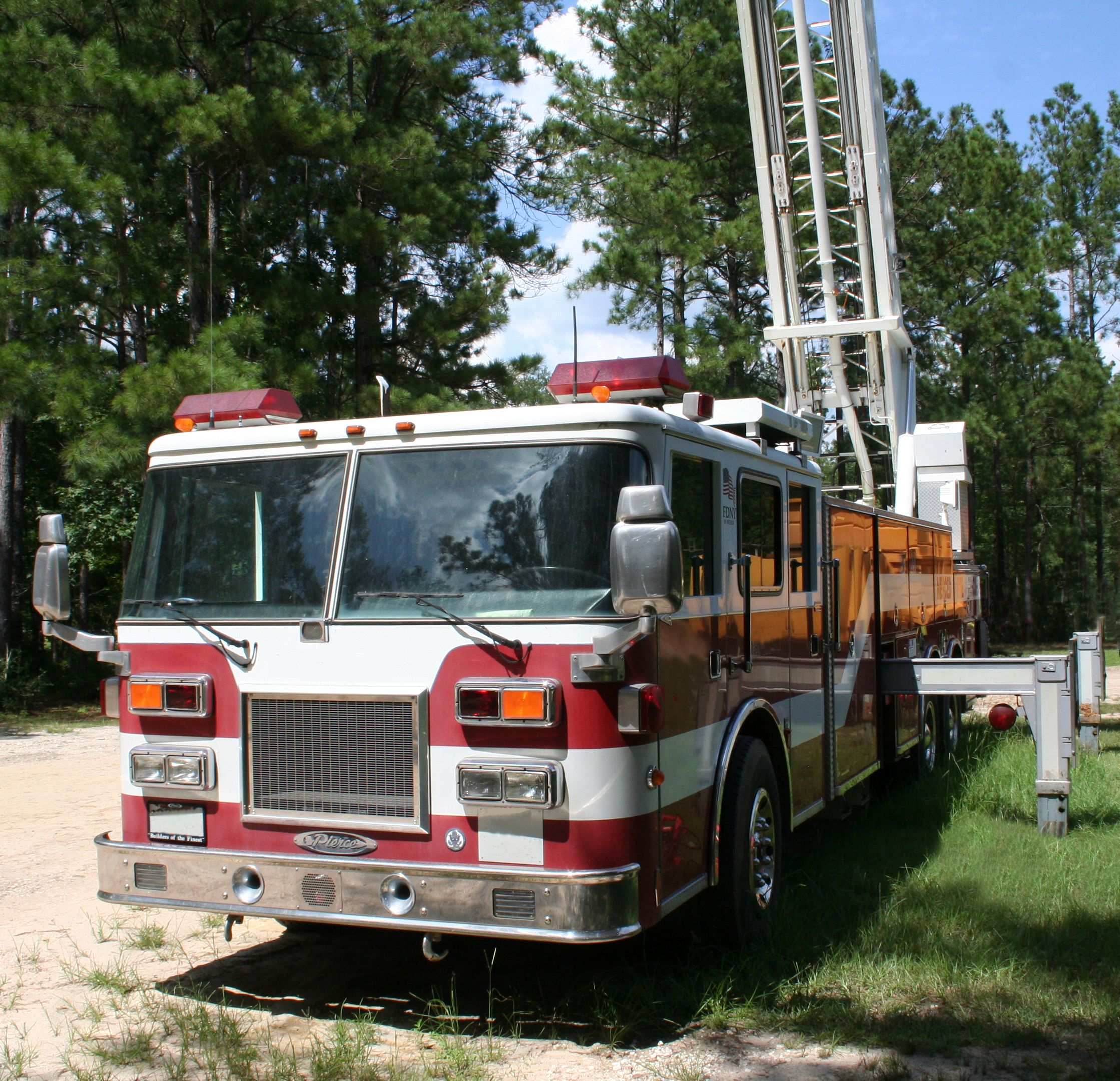 1993 PIERCE E-7749 - view 3 of 52
