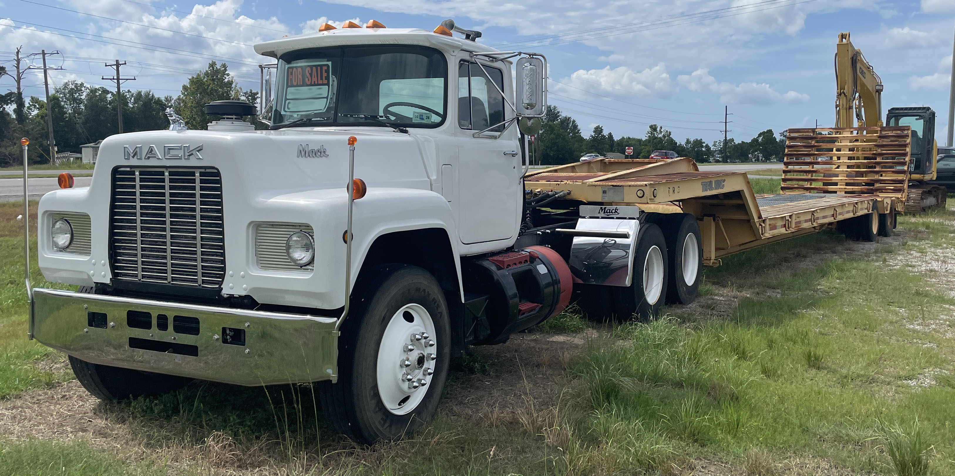 1989 MACK R688ST - view 2 of 35