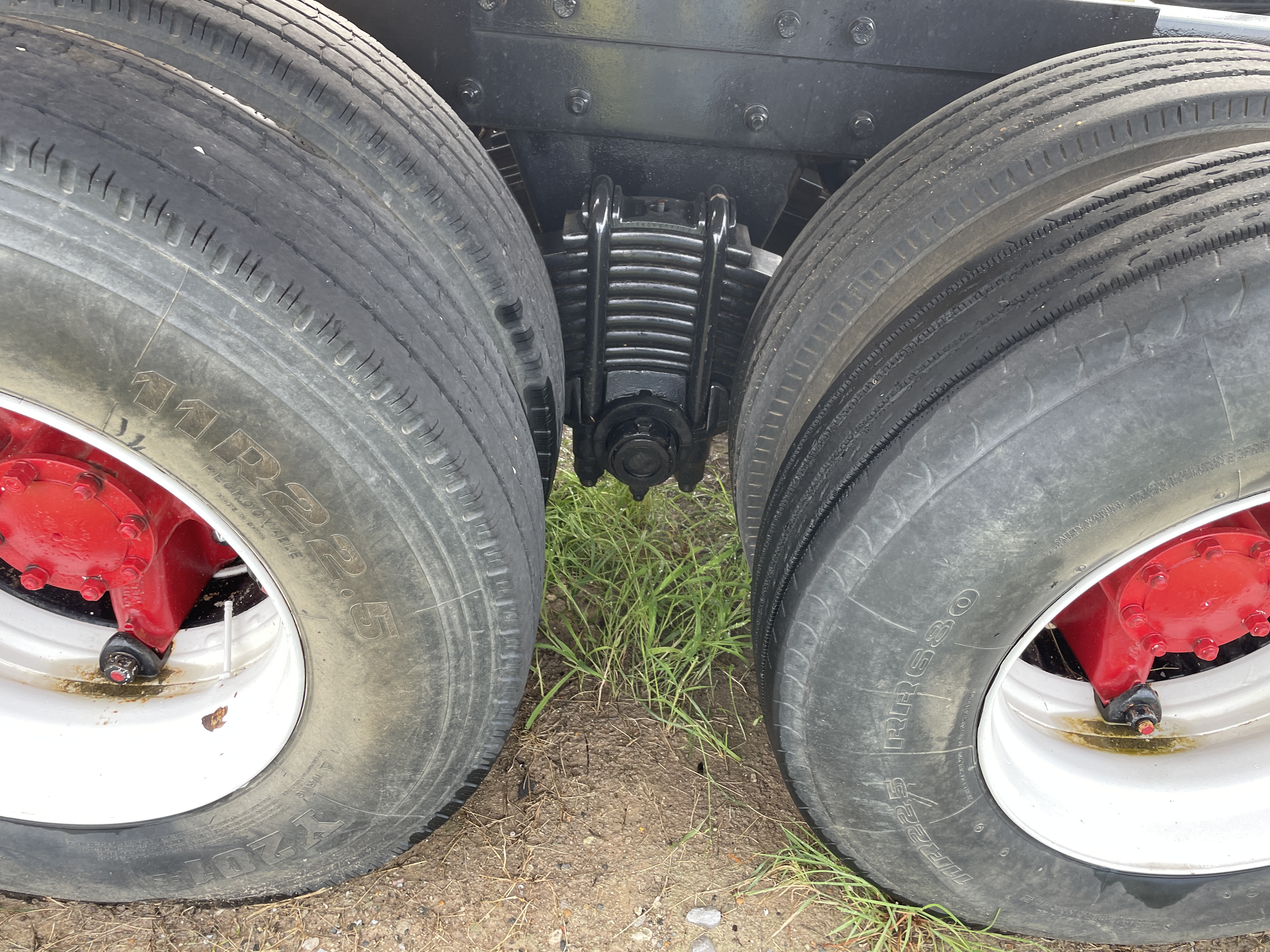 1989 MACK R688ST - view 13 of 35