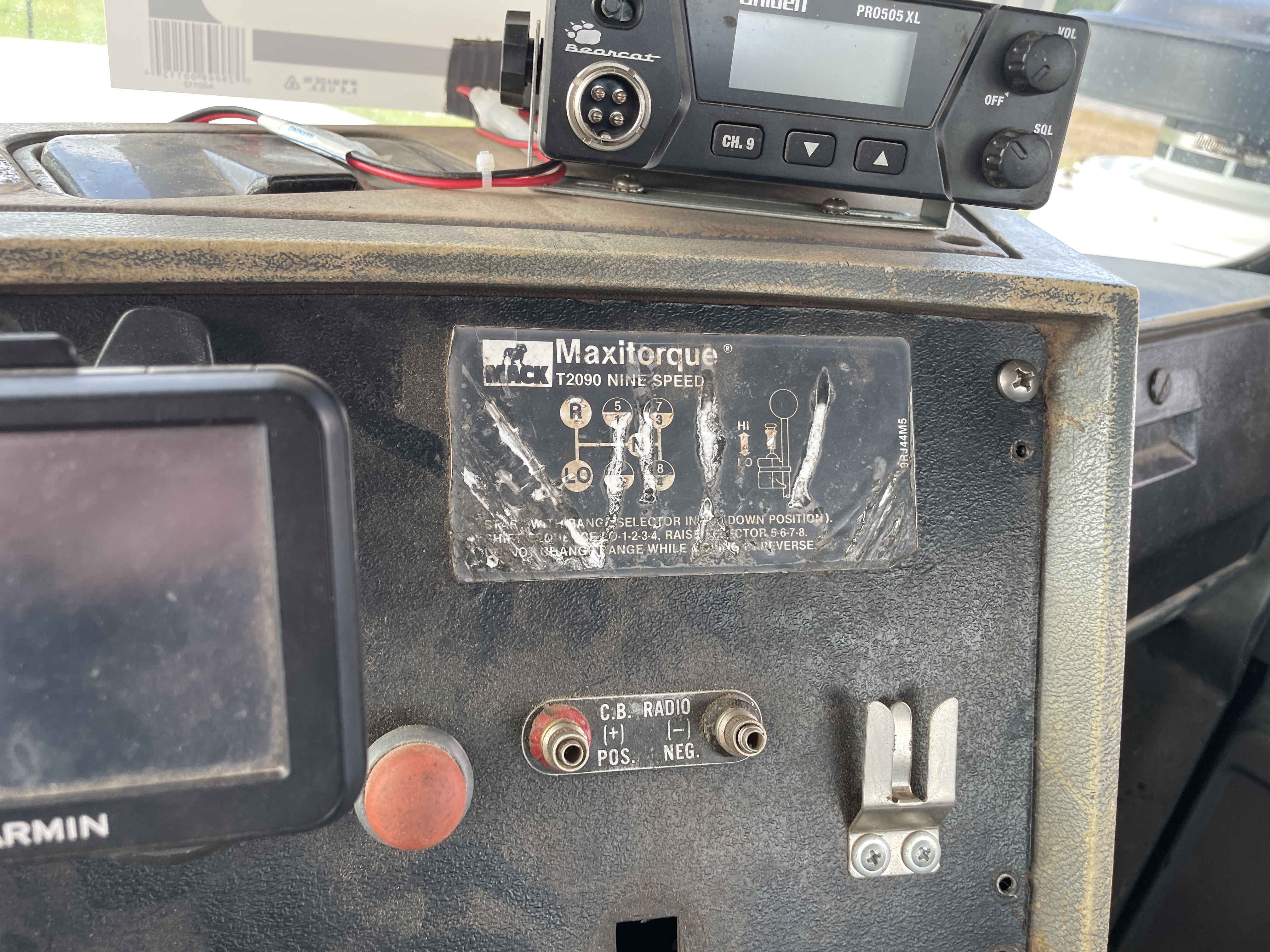 1989 MACK R688ST - Image 32