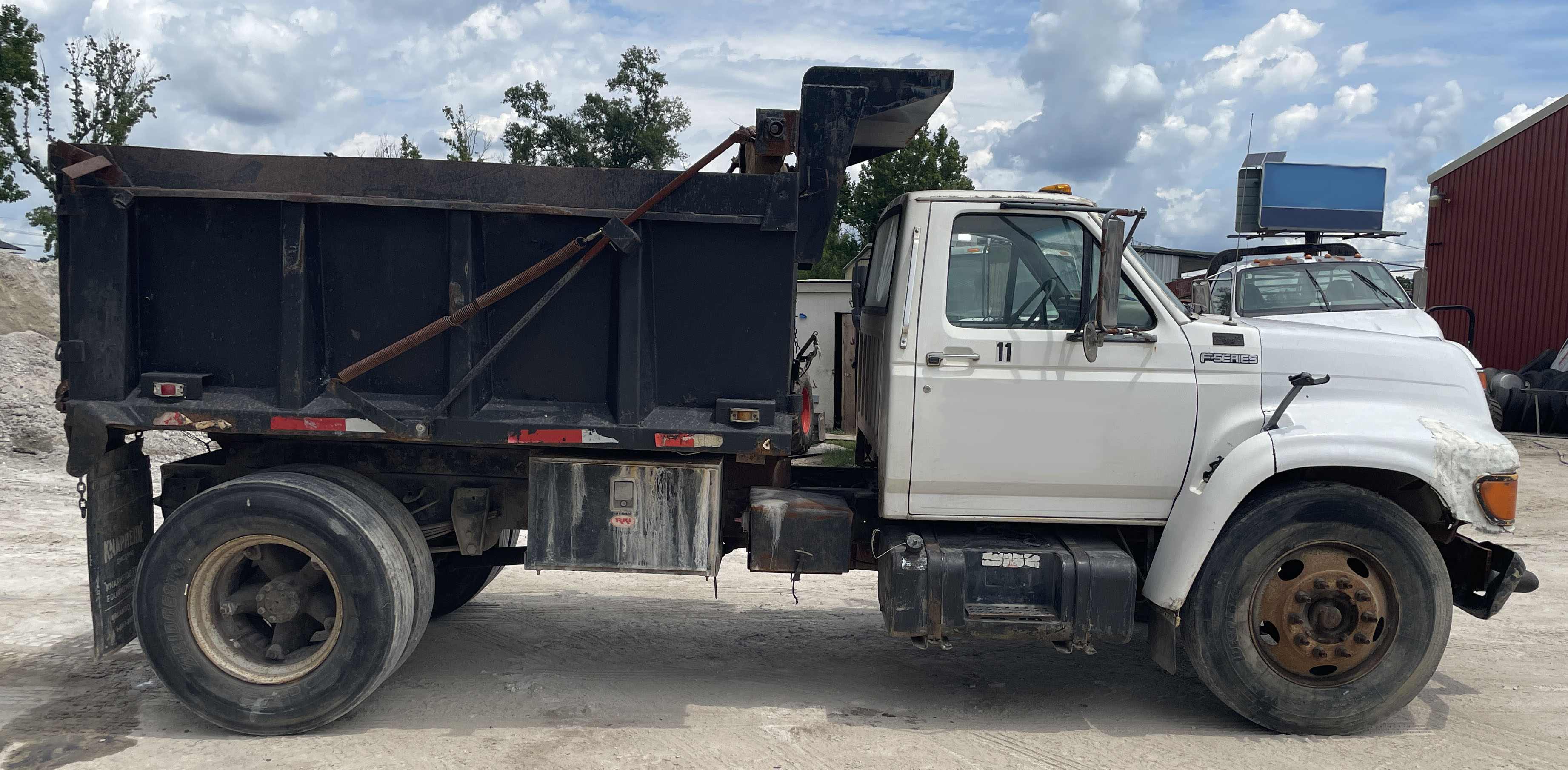 1998 FORD F700 - Image 14