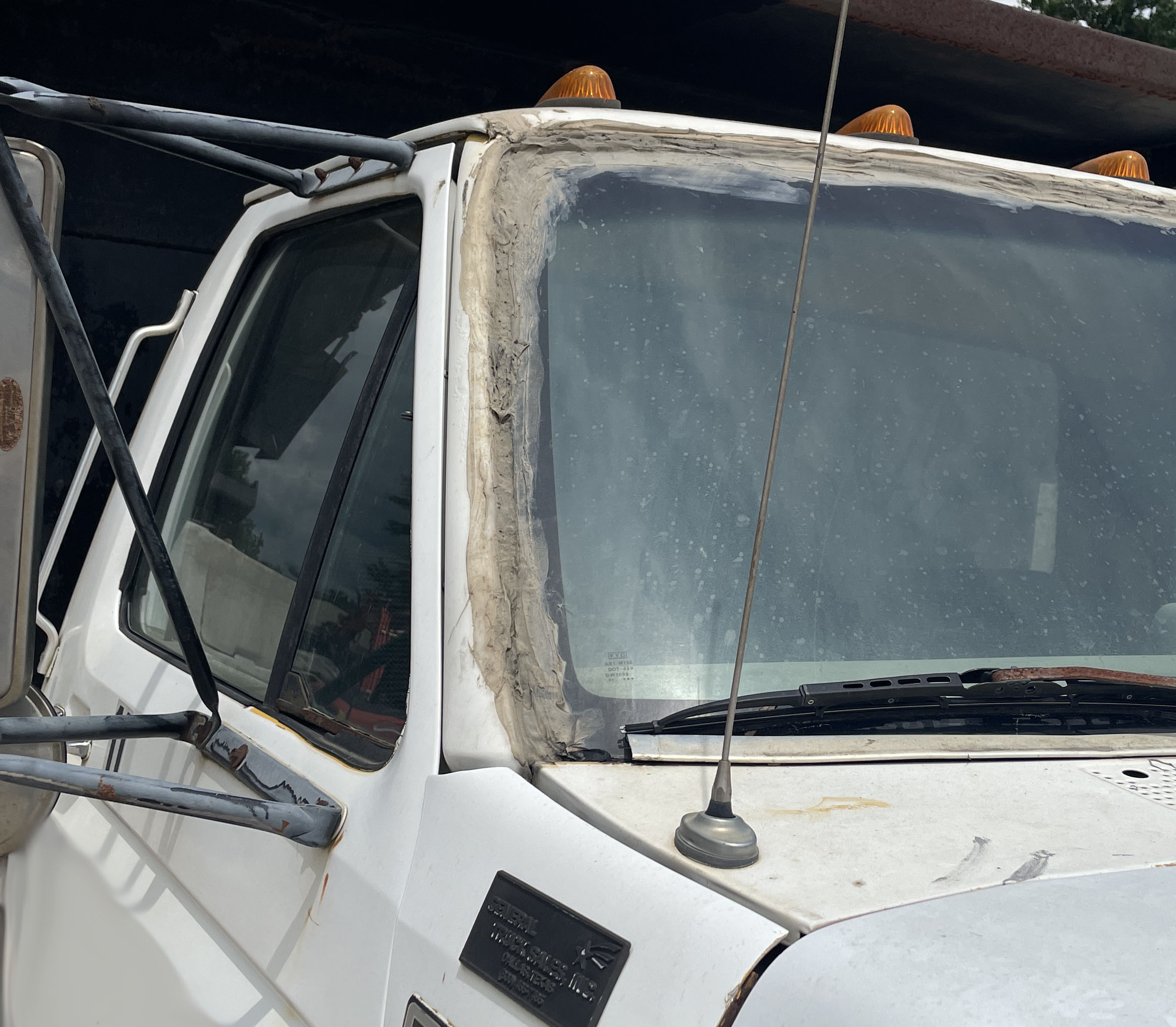 1998 FORD F700 - Image 16