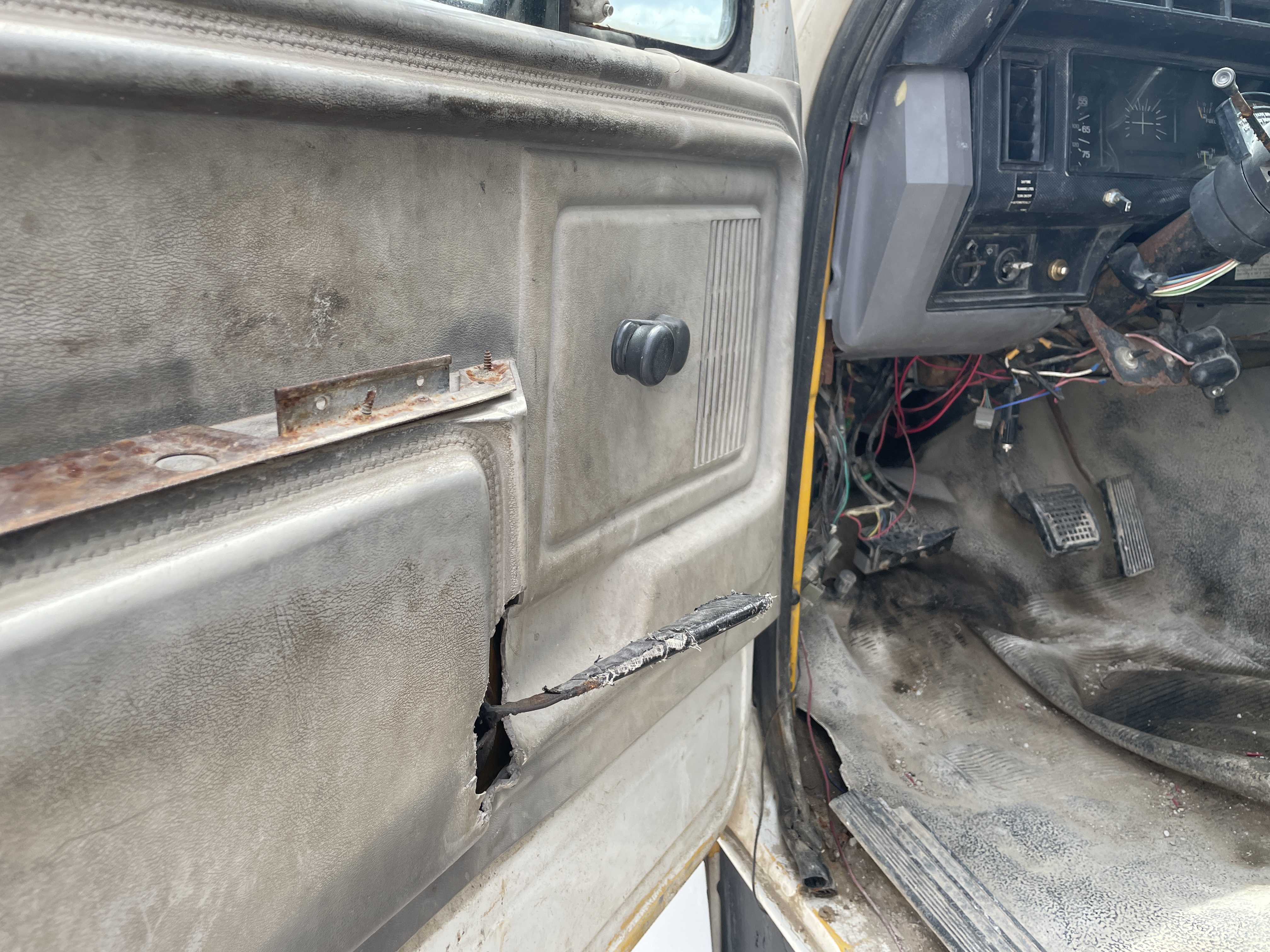 1998 FORD F700 - Image 17