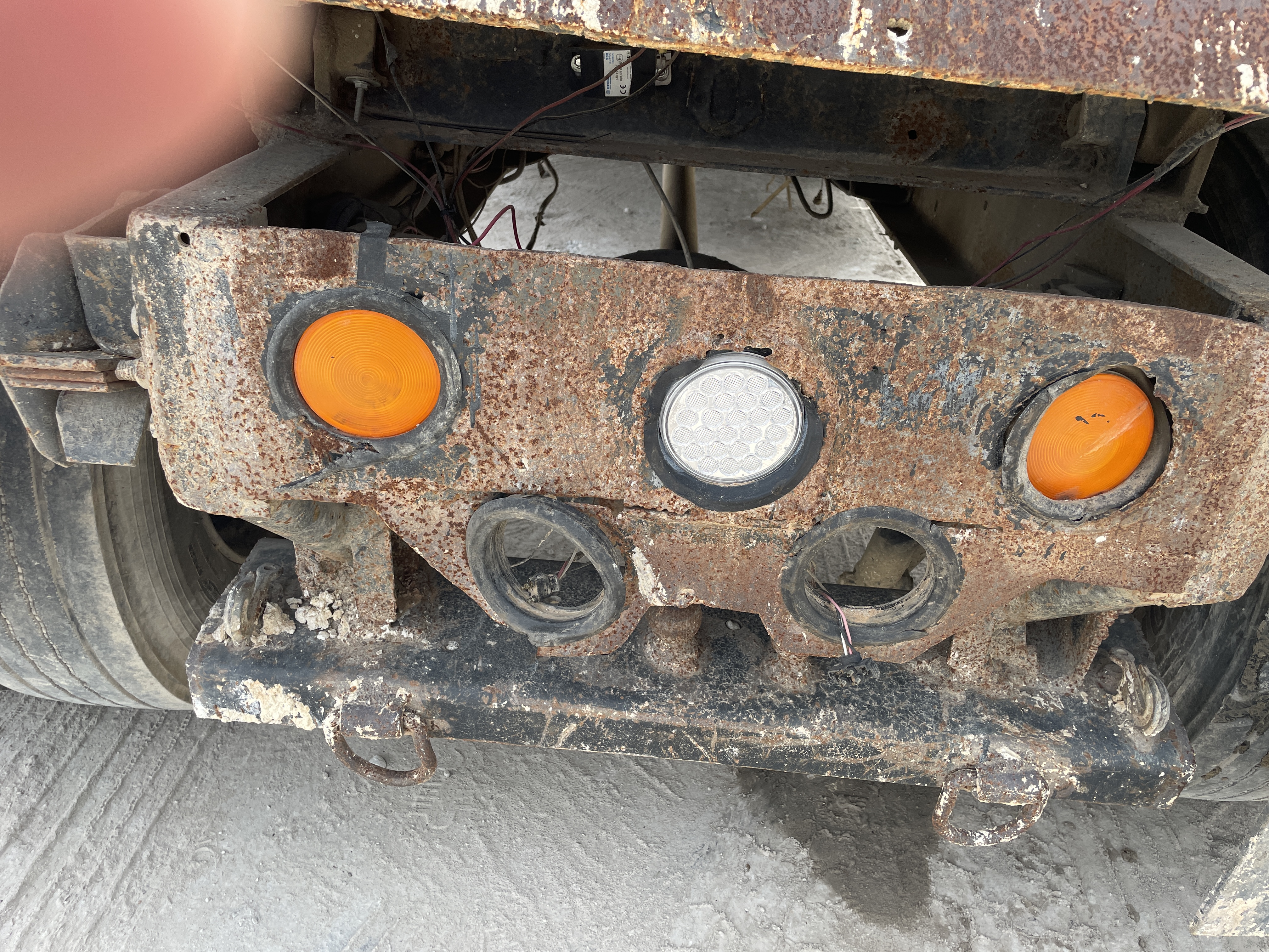 1998 FORD F700 - Image 24