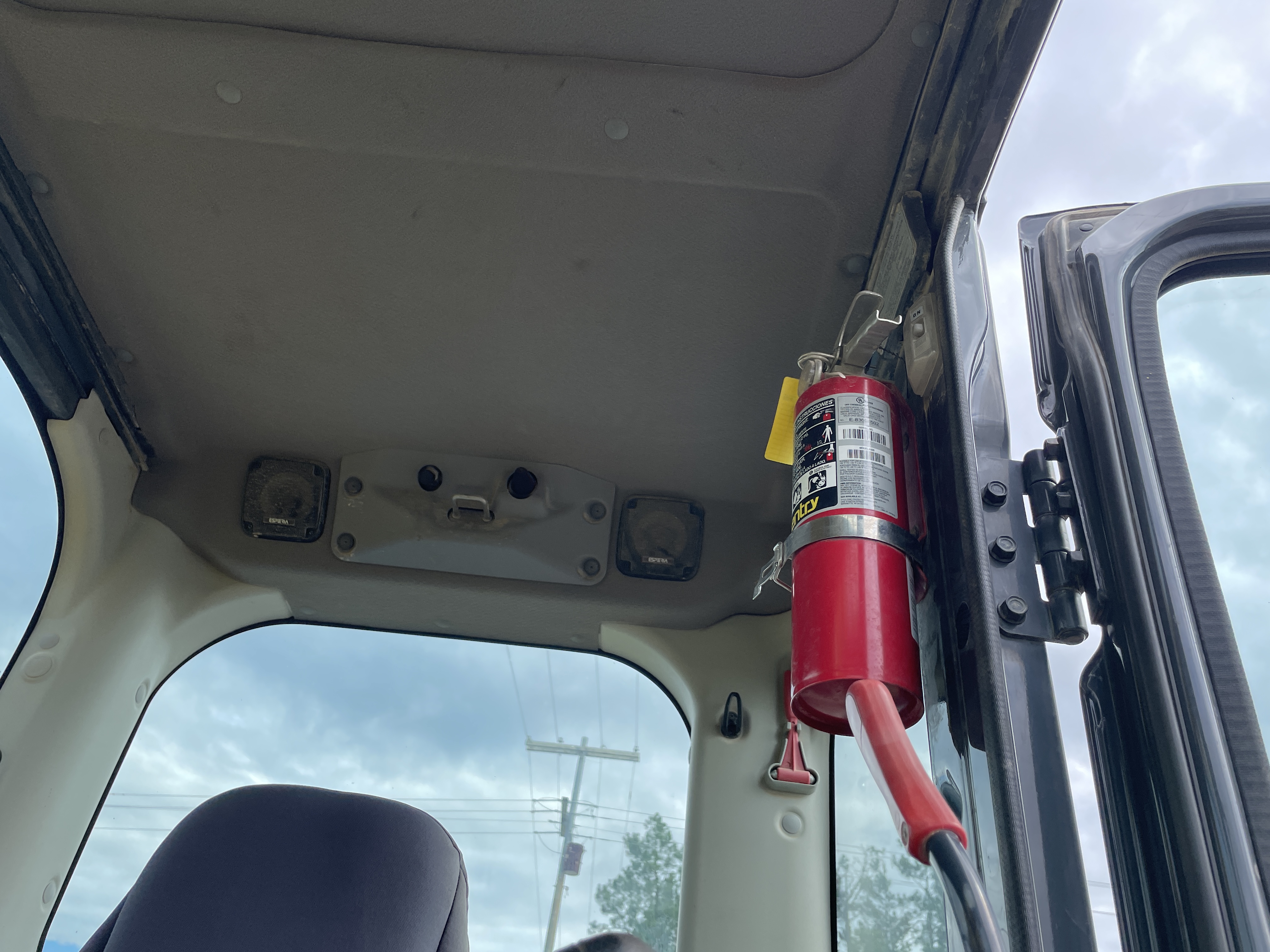 2014 KOBELCO SK140 SRLC-3 - view 19 of 21