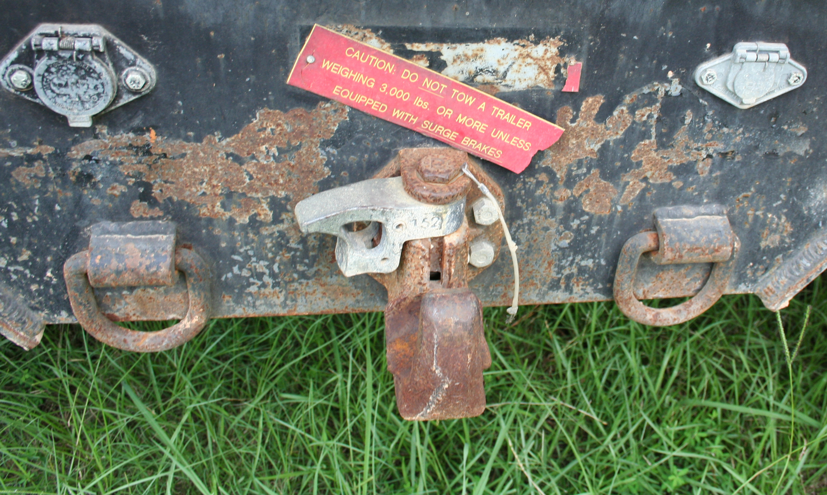 2002 GMC C7 - Image 14