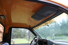 2002 GMC C7 - Image 18