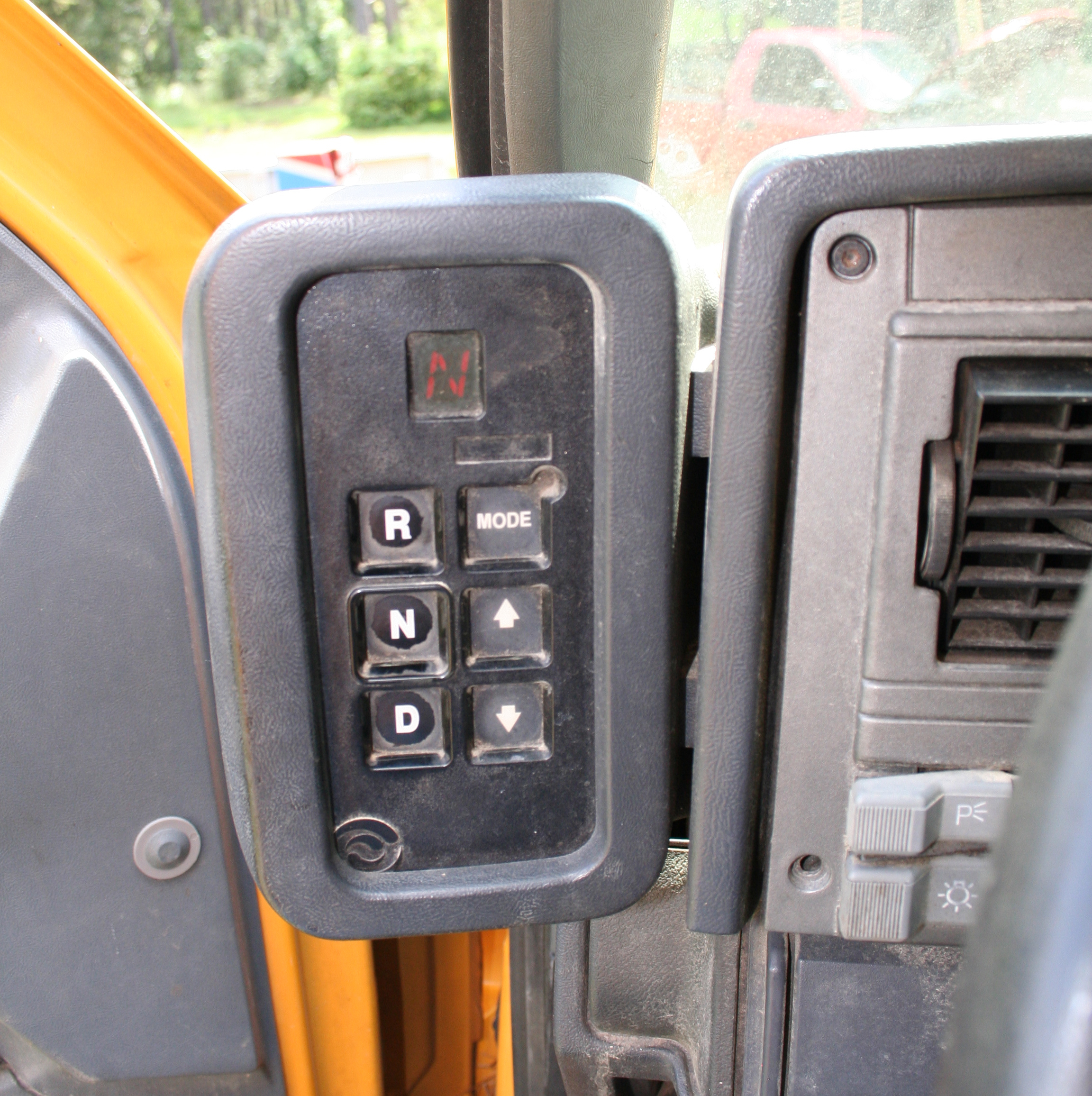 2002 GMC C7 - view 20 of 25