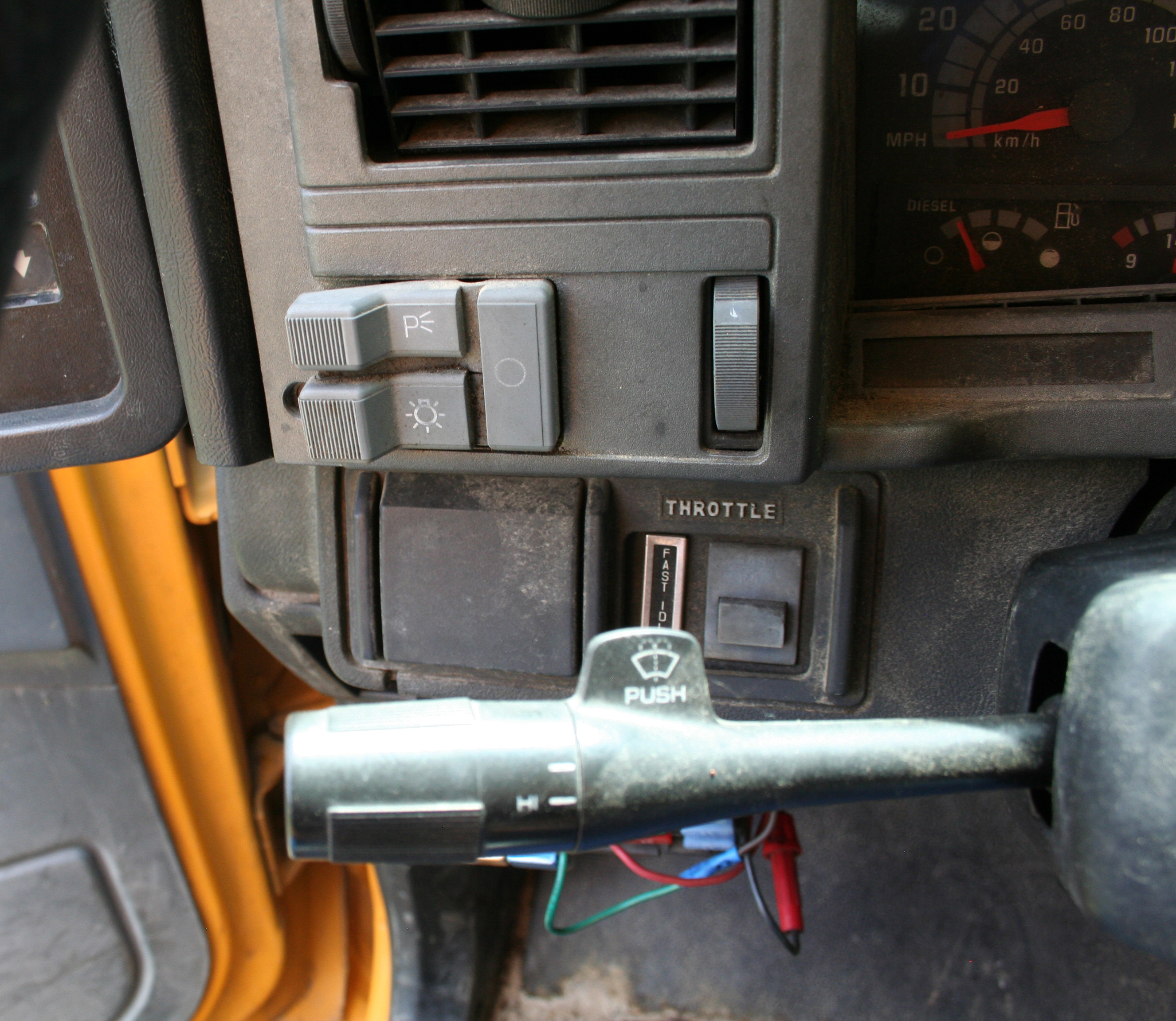 2002 GMC C7 - Image 21