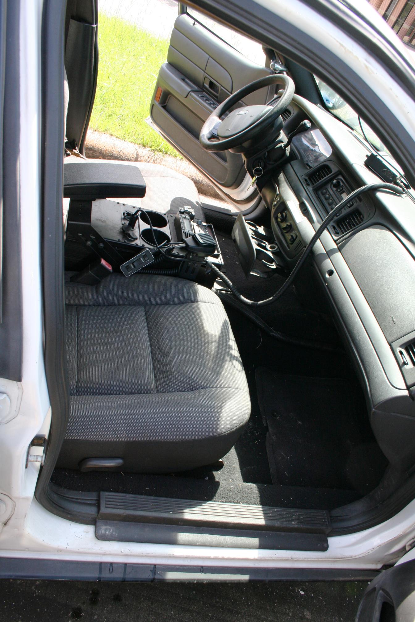 2007 FORD Crown Victoria (CVC) - view 10 of 14