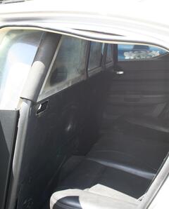 2010 DODGE Charger LX - Image 12