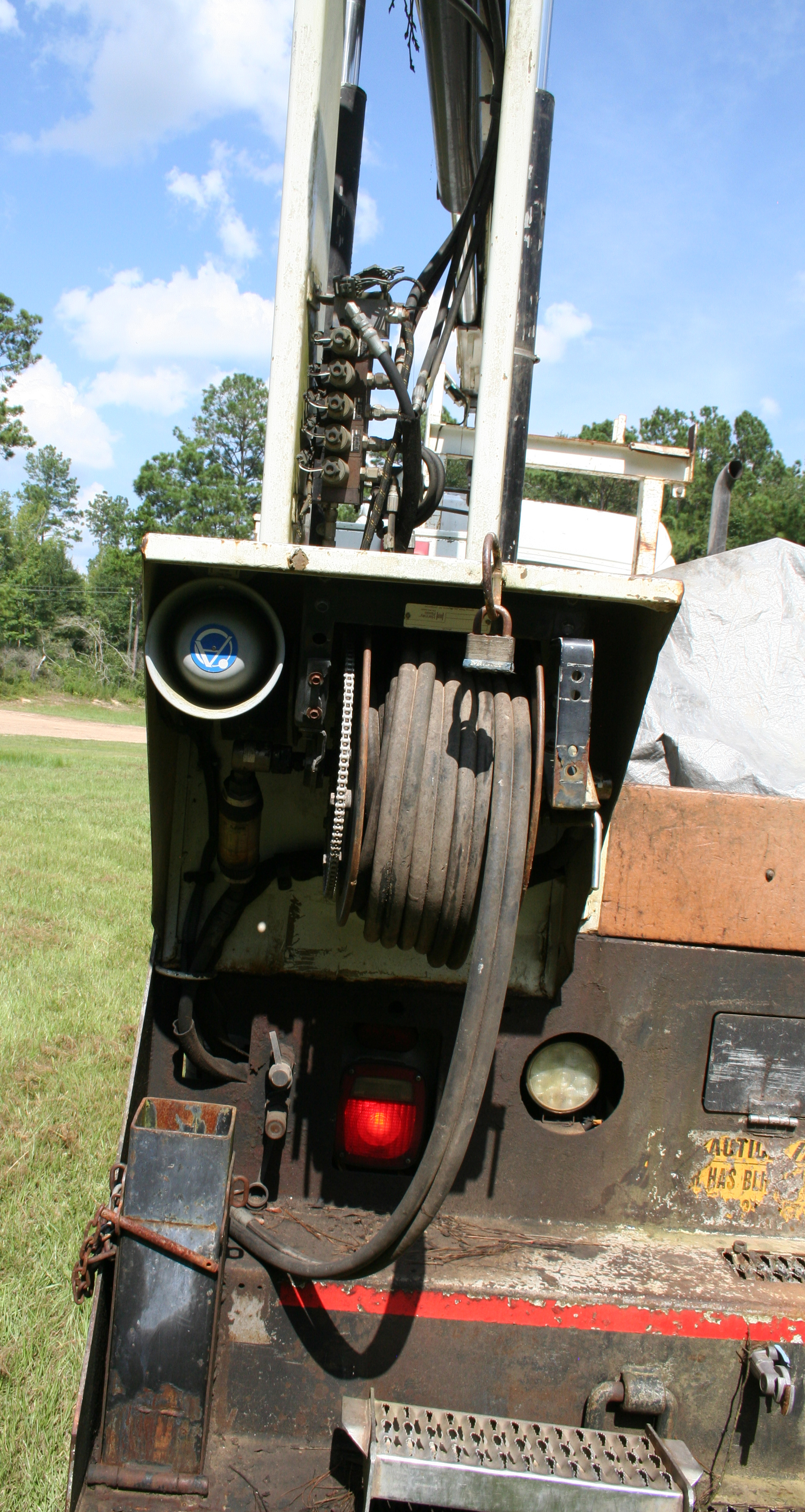 2008 FREIGHTLINER M2 - Image 11