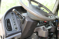 2008 FREIGHTLINER M2 - Image 37