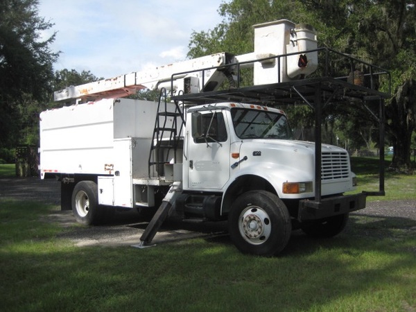 1999 INTERNATIONAL 4700