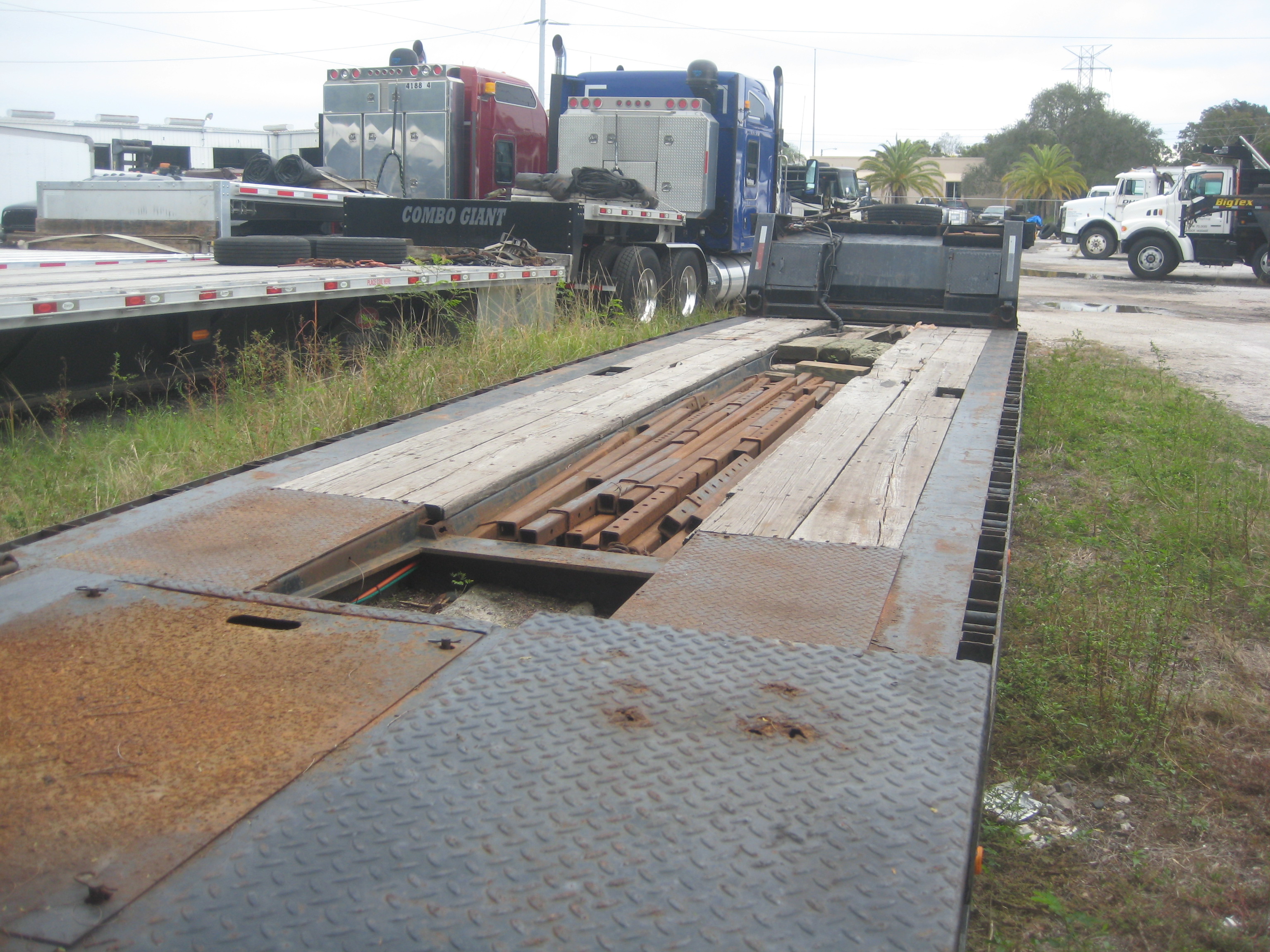 2001 WALTRON 53 - view 4 of 5