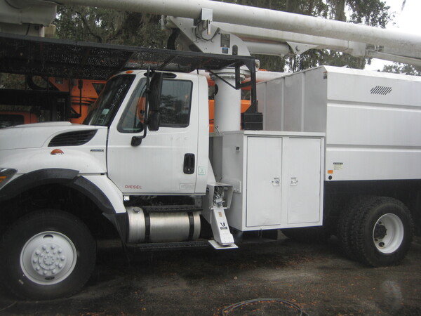 2009 INTERNATIONAL Workstar 7300