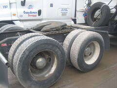 2002 VOLVO VNL Series - Image 4