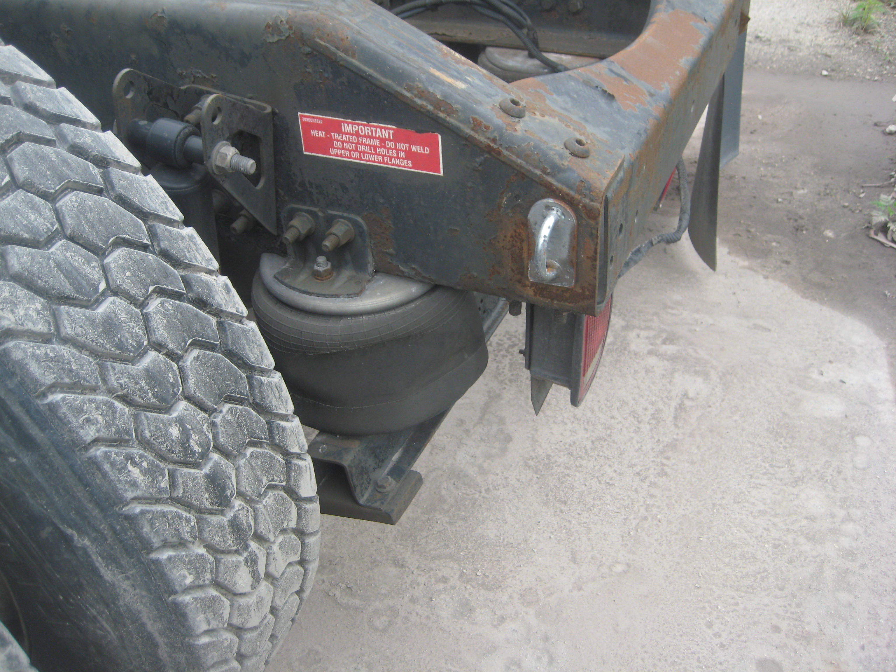 2002 VOLVO VNL Series - view 5 of 8