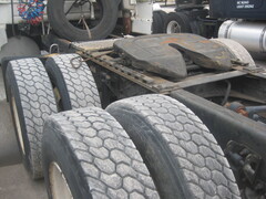 2002 VOLVO VNL Series - Image 6