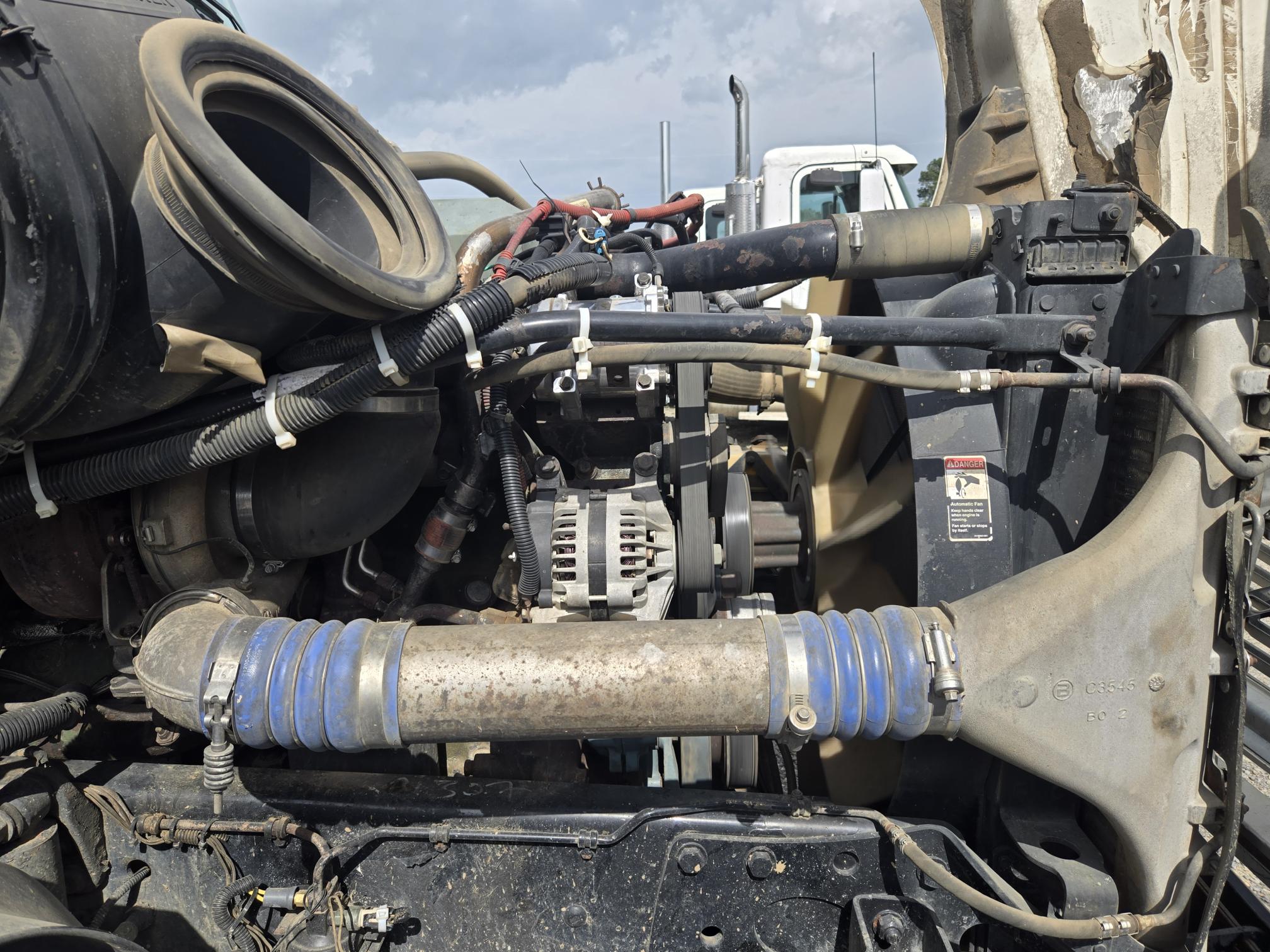 2007 FREIGHTLINER Columbia - Image 11