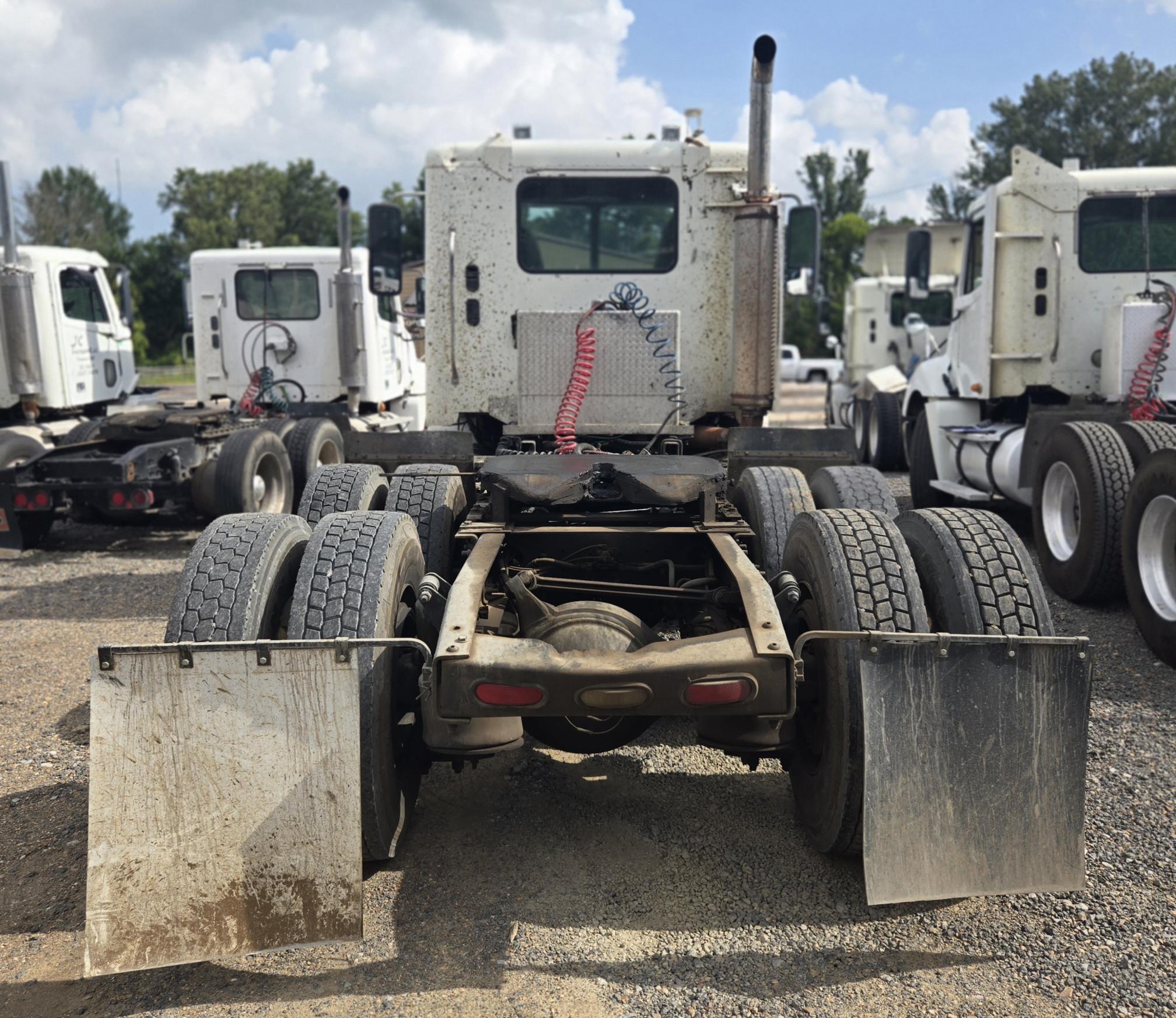 2005 FREIGHTLINER Columbia - Image 7