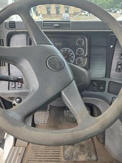 2005 FREIGHTLINER Columbia - Image 14