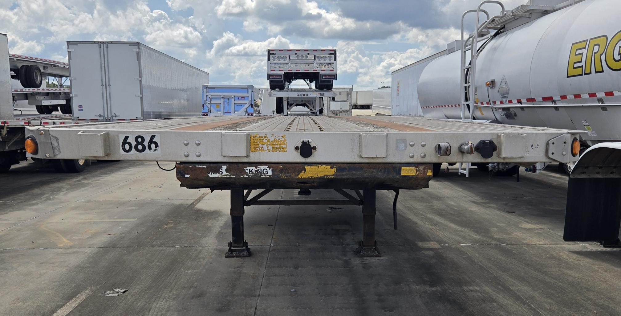 2000 UTILITY 48 x 102 - Image 4