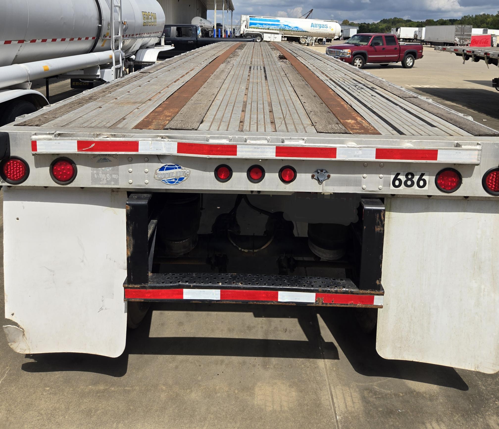 2000 UTILITY 48 x 102 - Image 7