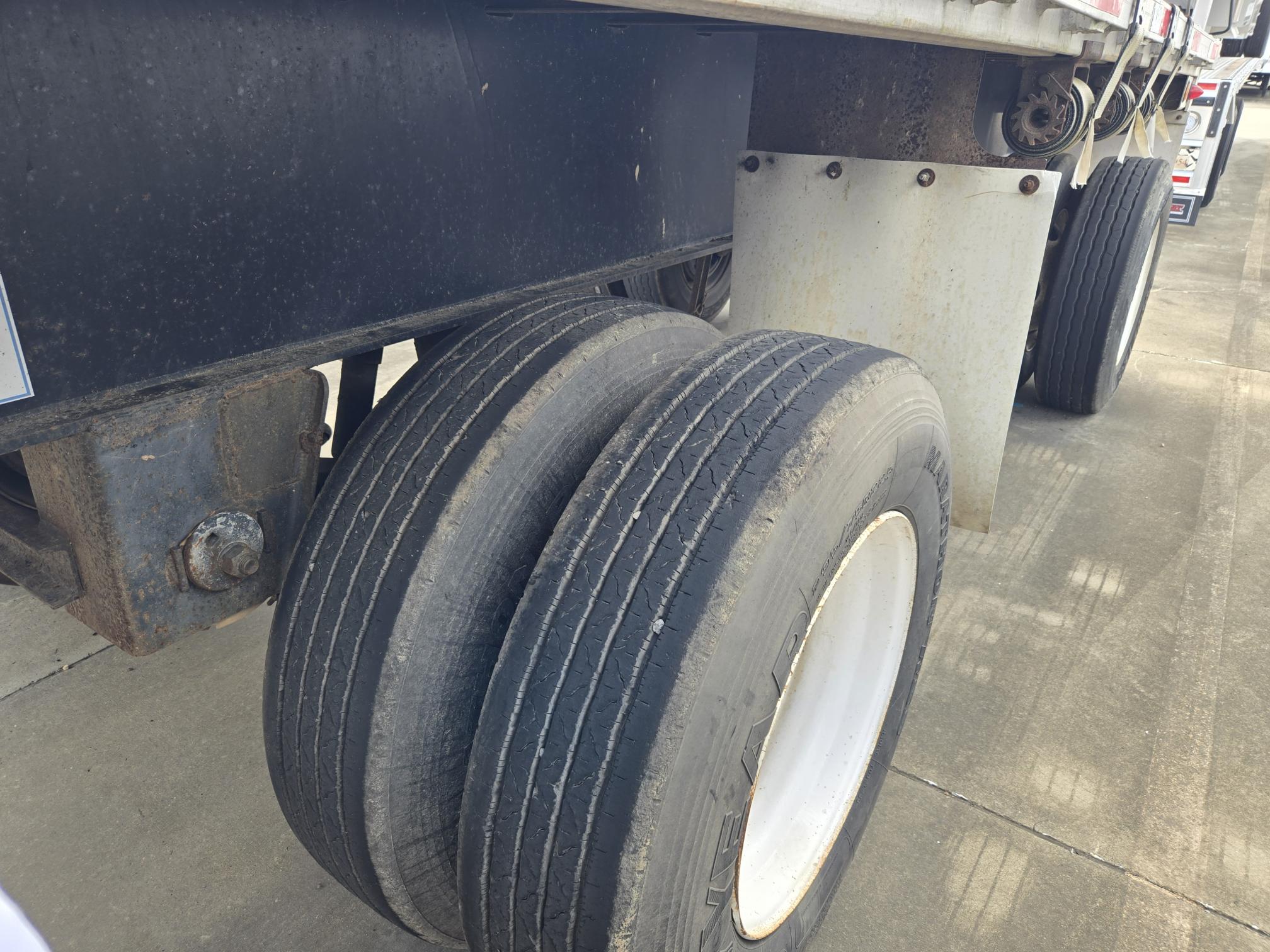 2000 UTILITY 48 x 102 - Image 15