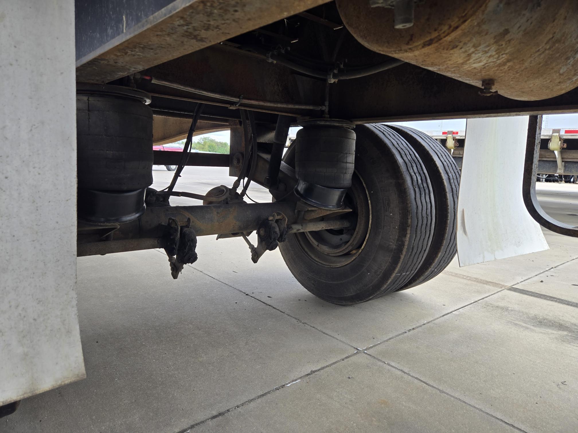 2000 UTILITY 48 x 102 - Image 13