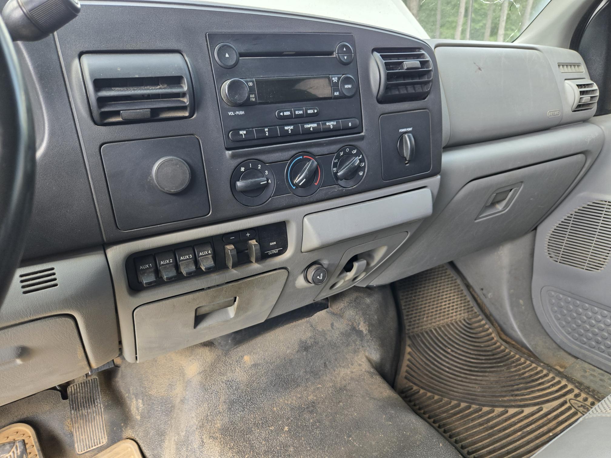 2007 FORD F 350 - view 13 of 14