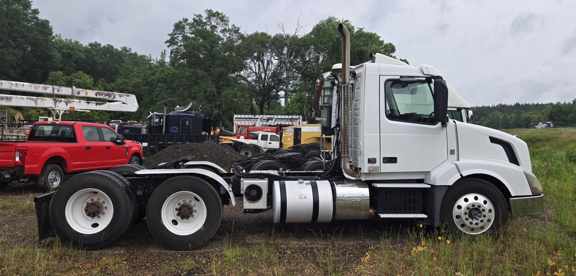 2013 VOLVO VNL - view 7 of 13