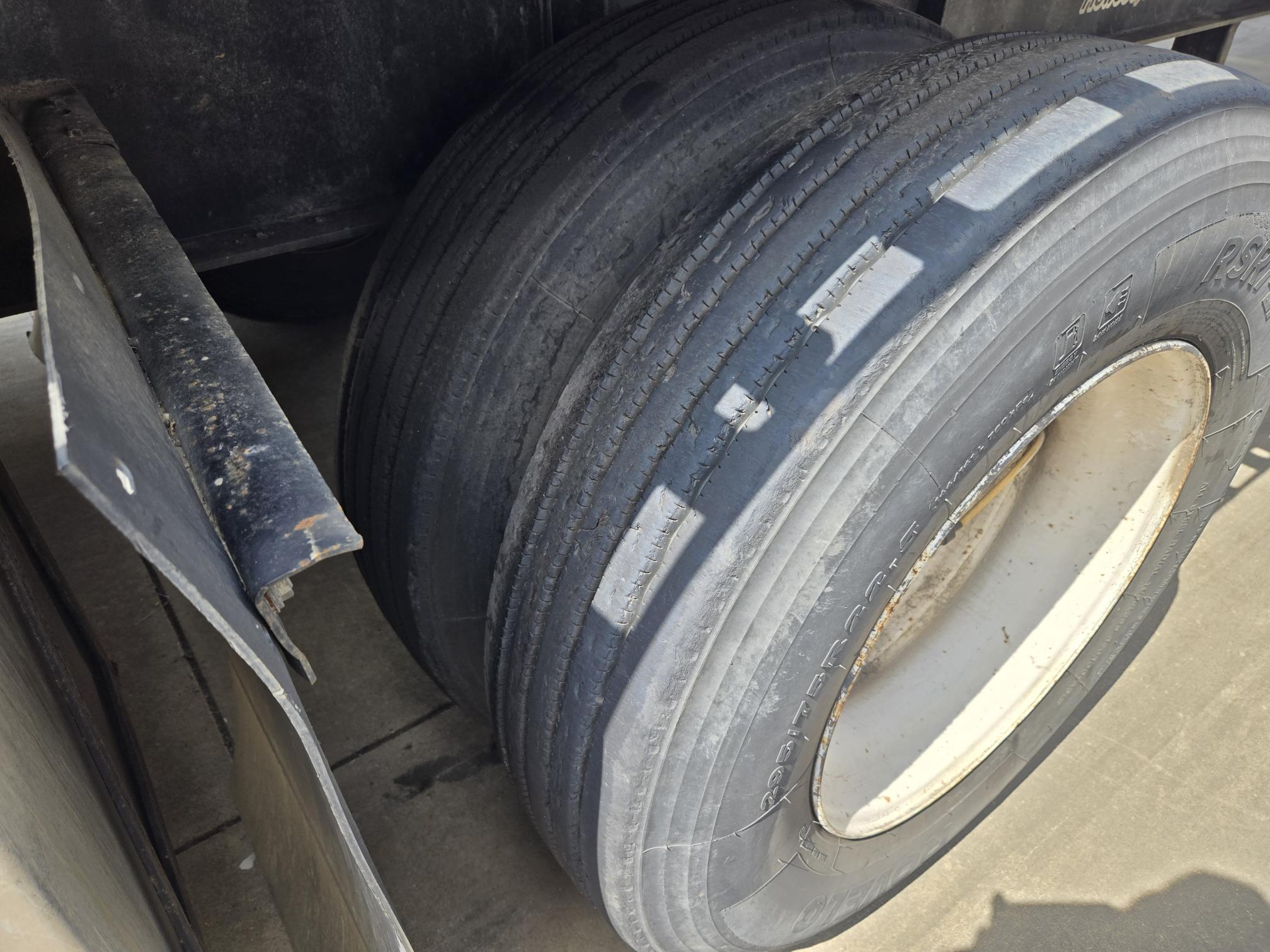 2004 GREAT DANE 48 x 102 - Image 12