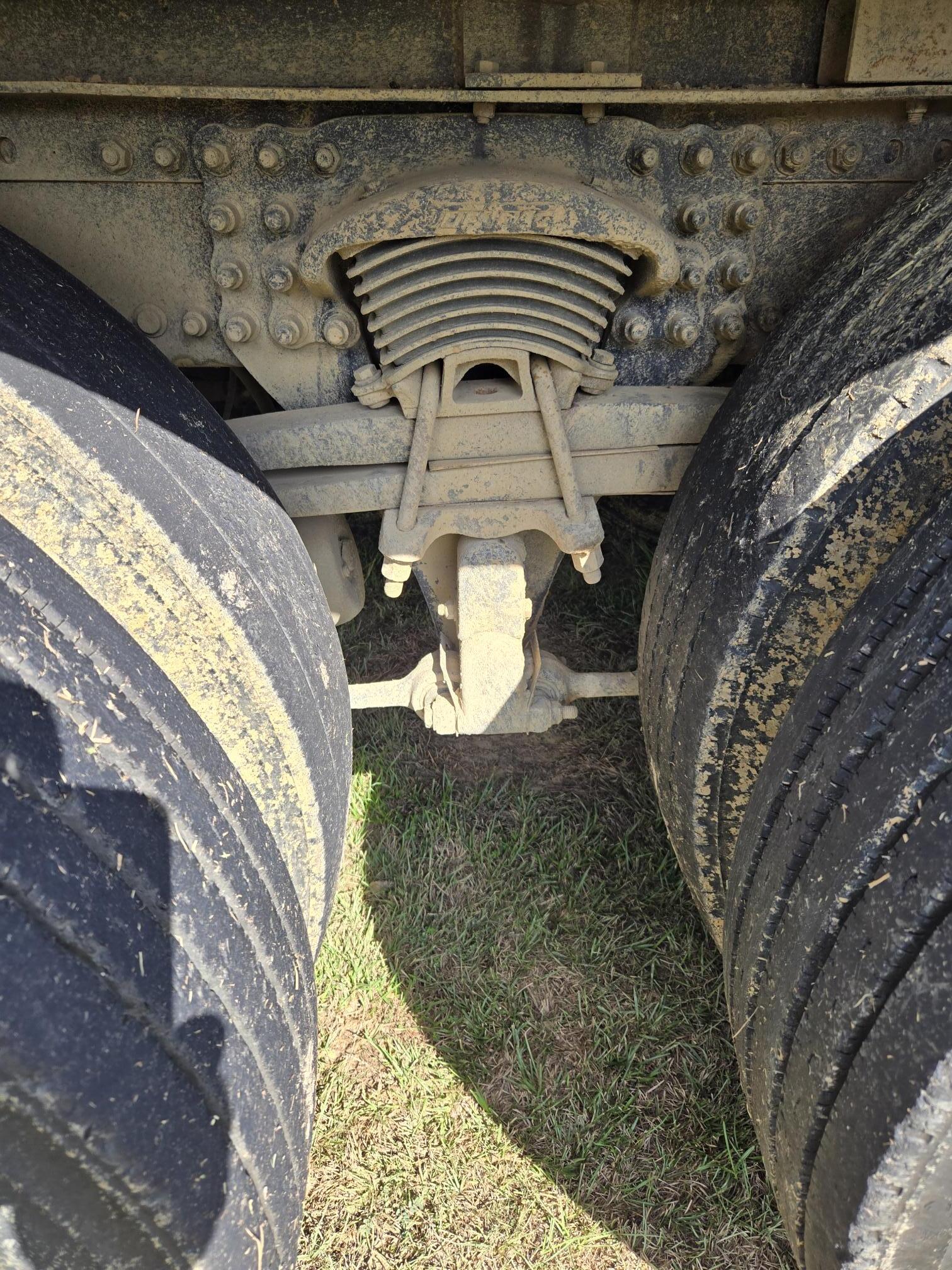 2005 FREIGHTLINER FLD 120 - view 12 of 26