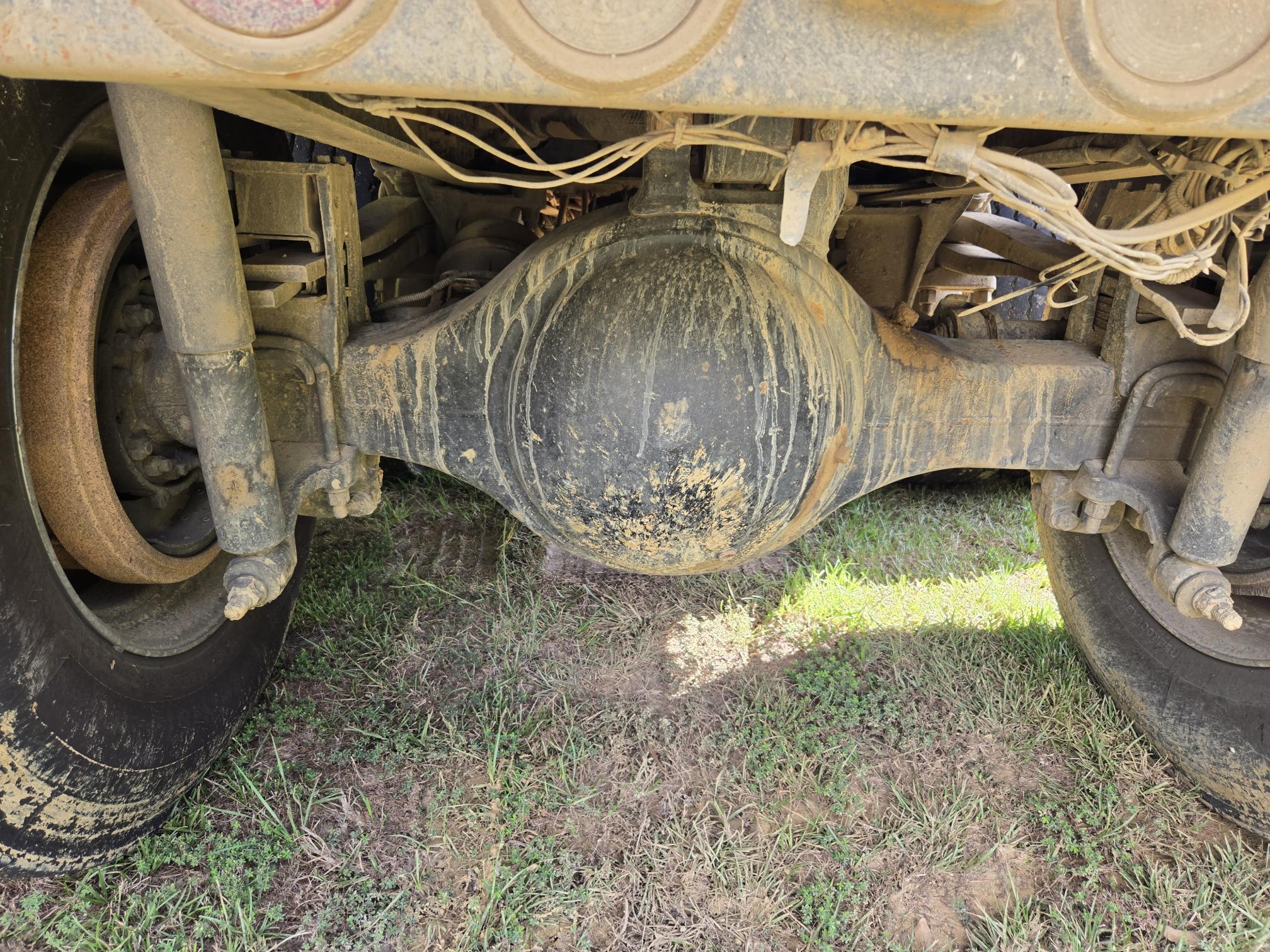 2005 FREIGHTLINER FLD 120 - view 14 of 26